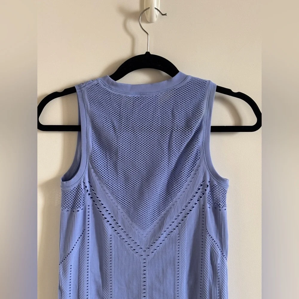 Athleta Oxygen Tank - Picture 4 of 6